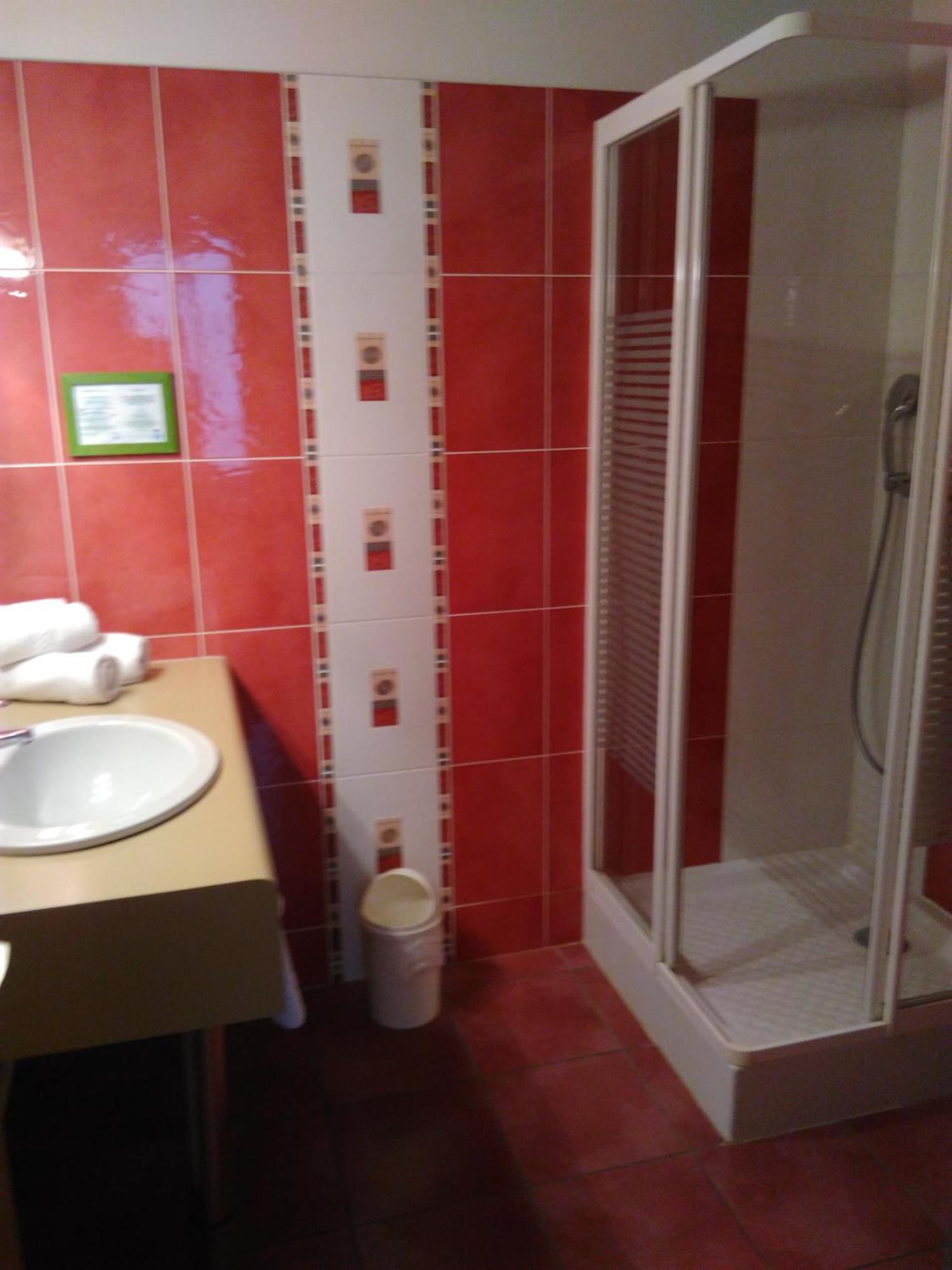 Hotel-Restaurant Les Colonnades Saint-Fulgent ห้อง รูปภาพ